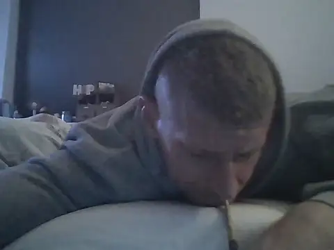 Snapshot of iamsex6969 chatting on 10/03/25, 01:35 iamsex6969 online show from 10/03/25, 01:35