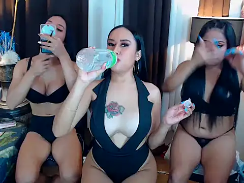 2sexyfuckingtrans online show from 12/22/24, 05:45