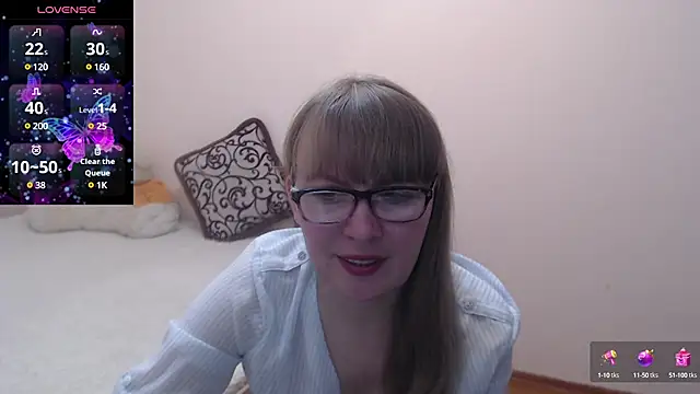 Snapshot of MargotLot chatting on 02/07/25, 07:40 MargotLot online show from 02/07/25, 07:40