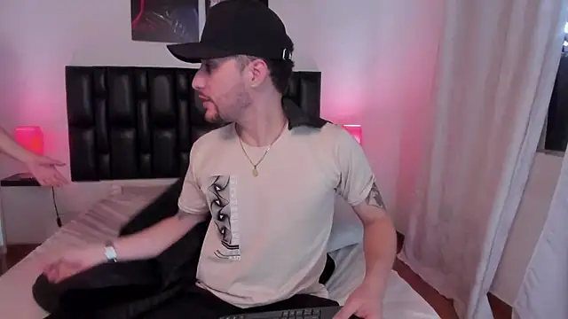 Pleasure Vibes23 online show from 02/15/25, 09:37