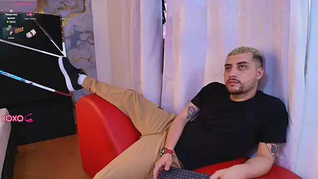 Pleasure Vibes23 online show from 10/13/25, 09:15