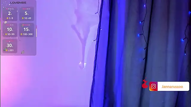 EmmaRusso online show from 10/16/25, 09:05