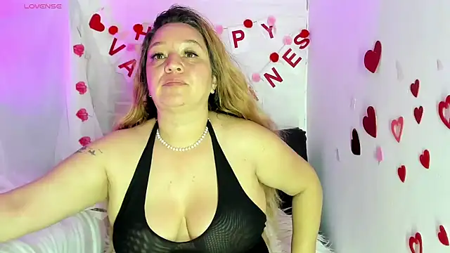 AndreaLombana online show from 02/12/25, 12:33