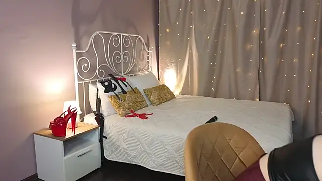Aleksa Foxy online show from 07/05/26, 12:06
