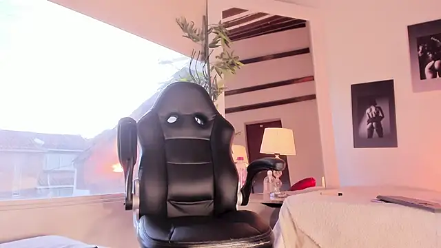 Alicee Levine online show from 02/04/26, 10:04