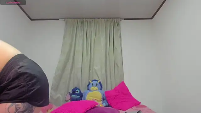 horny  molly  online show from 07/22/26, 02:25