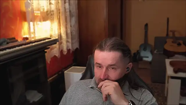 Mosiadz1975 online show from 02/28/25, 01:37