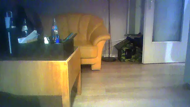 Hotwerner666 online show from 04/19/26, 04:45