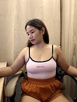 Snapshot of Kissy07 chatting on 02/28/25, 07:26 Kissy07 online show from 02/28/25, 07:26