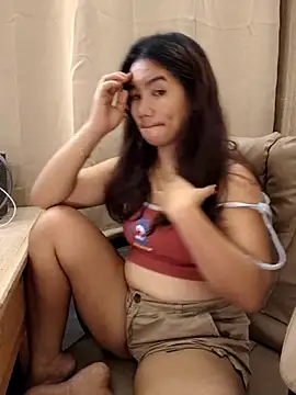 Snapshot of Kissy07 chatting on 03/04/25, 11:43 Kissy07 online show from 03/04/25, 11:43