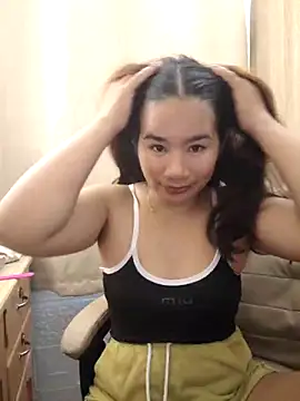 Snapshot of Kissy07 chatting on 03/17/25, 01:03 Kissy07 online show from 03/17/25, 01:03