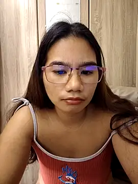 Snapshot of Kissy07 chatting on 09/21/25, 10:33 Kissy07 online show from 09/21/25, 10:33