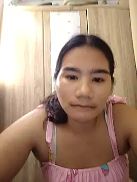 Snapshot of Kissy07 chatting on 10/08/25, 10:35 Kissy07 online show from 10/08/25, 10:35