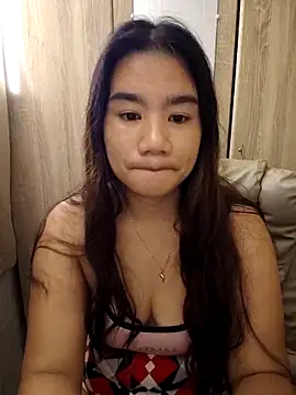 Snapshot of Kissy07 chatting on 10/28/25, 10:01 Kissy07 online show from 10/28/25, 10:01