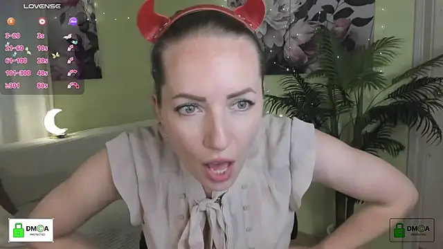 Queenymel online show from 07/28/26, 05:34