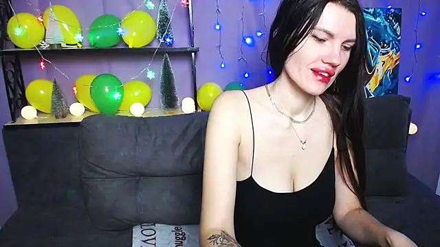 Snapshot of MilaLoona chatting on 01/14/25, 06:56 MilaLoona online show from 01/14/25, 06:56