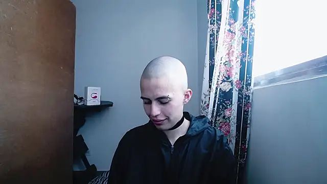 Snapshot of Cocain_Atenea chatting on 11/20/25, 07:13 Cocain Atenea online show from 11/20/25, 07:13