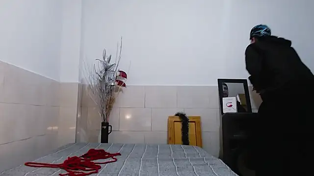 Snapshot of Cocain_Atenea chatting on 12/15/25, 07:07 Cocain Atenea online show from 12/15/25, 07:07