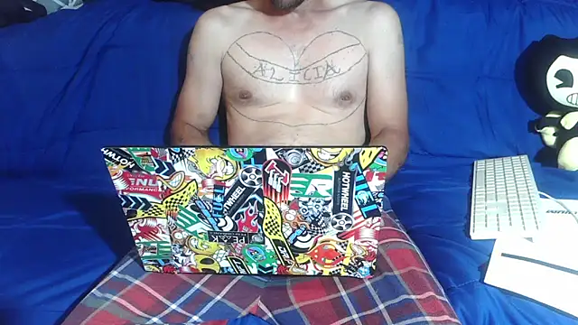 goodick4u28 online show from 04/15/26, 07:37