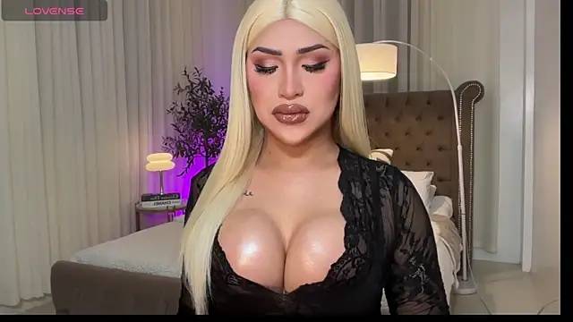 Your Majesty Tyra online show from 02/12/26, 05:24