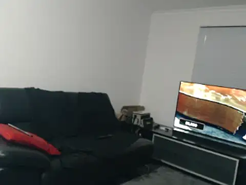 Snapshot of shhhoot73 chatting on 09/29/25, 04:45 shhhoot73 online show from 09/29/25, 04:45