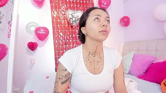 miss soffi  online show from 02/14/26, 12:24