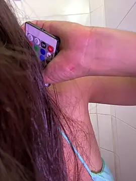 loolla 23 online show from 03/01/25, 01:53