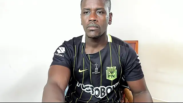 Snapshot of Black_Master19cm chatting on 10/12/25, 05:34 Black Master19cm online show from 10/12/25, 05:34