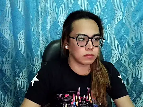 Your PrettyGirlxxx online show from 09/09/25, 05:18