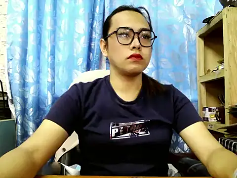 Snapshot of Your_PrettyGirlxxx chatting on 06/10/26, 05:39 Your PrettyGirlxxx online show from 06/10/26, 05:39