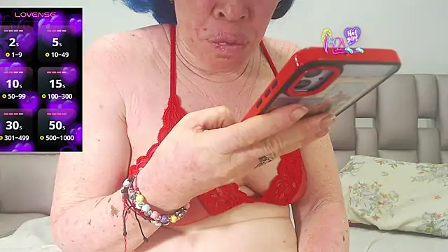 Kittywhiteass online show from 02/07/26, 07:45