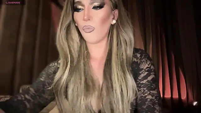 Lo la 69 online show from 09/30/25, 04:17