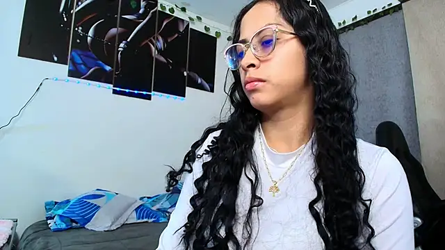 yesie hot online show from 07/21/26, 01:19