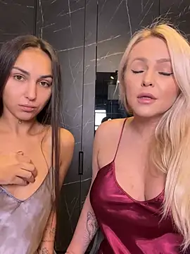 Snapshot of Keep_us_wild chatting on 01/03/25, 05:50 Keep us wild online show from 01/03/25, 05:50