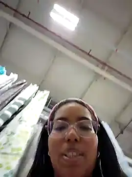 Snapshot of SheenaBrooke chatting on 01/18/25, 06:53 SheenaBrooke online show from 01/18/25, 06:53