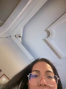 Snapshot of SheenaBrooke chatting on 02/19/25, 04:23 SheenaBrooke online show from 02/19/25, 04:23