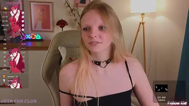 Snapshot of evangel1ne chatting on 09/18/25, 09:28 evangel1ne online show from 09/18/25, 09:28