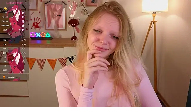 Snapshot of evangel1ne chatting on 10/24/25, 10:39 evangel1ne online show from 10/24/25, 10:39