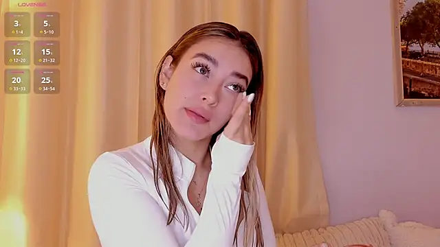 Snapshot of Assh_lee_ chatting on 02/02/26, 01:10 Assh lee online show from 02/02/26, 01:10