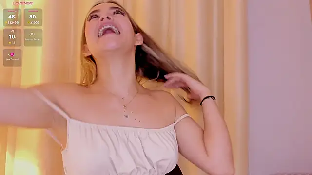 Snapshot of Assh_lee_ chatting on 02/21/26, 01:01 Assh lee online show from 02/21/26, 01:01