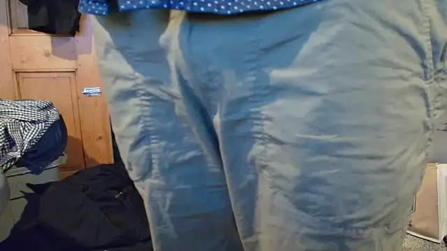 cumhungrybottom4u online show from 03/17/26, 05:11