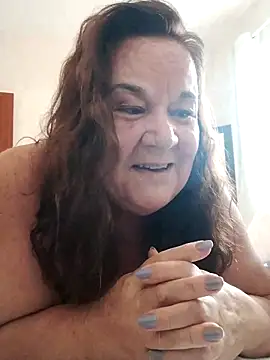 Snapshot of Yaya_Mineira chatting on 01/04/25, 06:30 Yaya Mineira online show from 01/04/25, 06:30