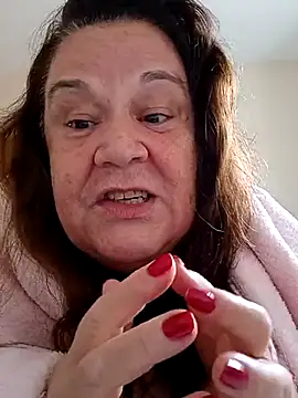 Snapshot of Yaya_Mineira chatting on 03/17/25, 06:00 Yaya Mineira online show from 03/17/25, 06:00