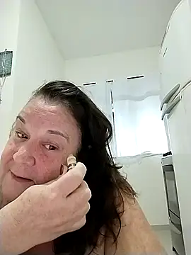 Snapshot of Yaya_Mineira chatting on 09/26/25, 12:25 Yaya Mineira online show from 09/26/25, 12:25