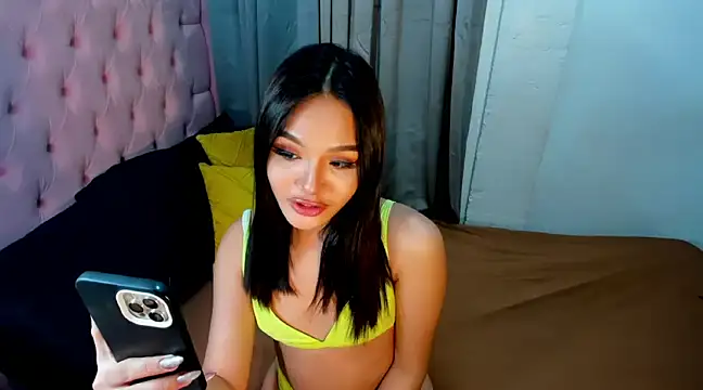 Snapshot of Arkangelxx chatting on 12/21/24, 08:39 Arkangelxx online show from 12/21/24, 08:39