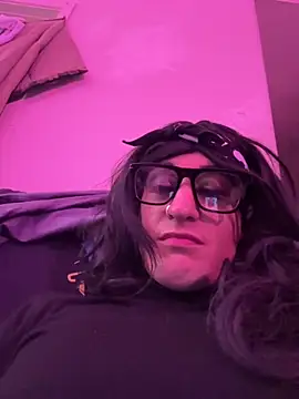 Snapshot of Kik_SickSlut88 chatting on 10/16/25, 05:25 Kik SickSlut88 online show from 10/16/25, 05:25