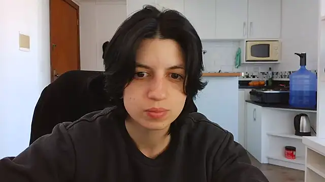 Snapshot of kyslrana chatting on 06/27/26, 04:34 kyslrana online show from 06/27/26, 04:34