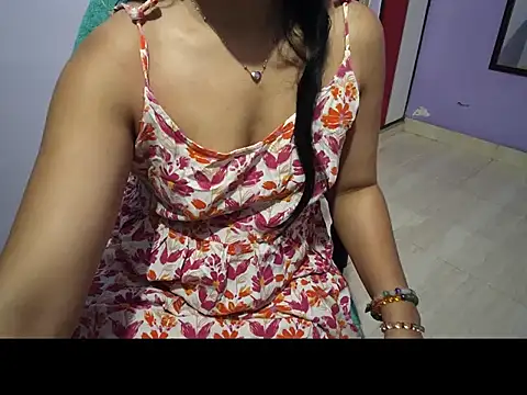 BabyNaina online show from 06/30/26, 05:58