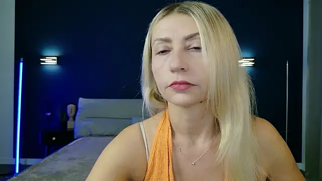 ZoeGrant online show from 10/16/25, 07:59