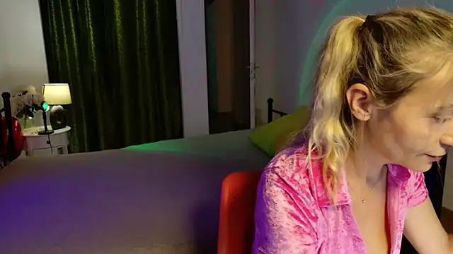 ZoeGrant online show from 05/14/26, 05:20